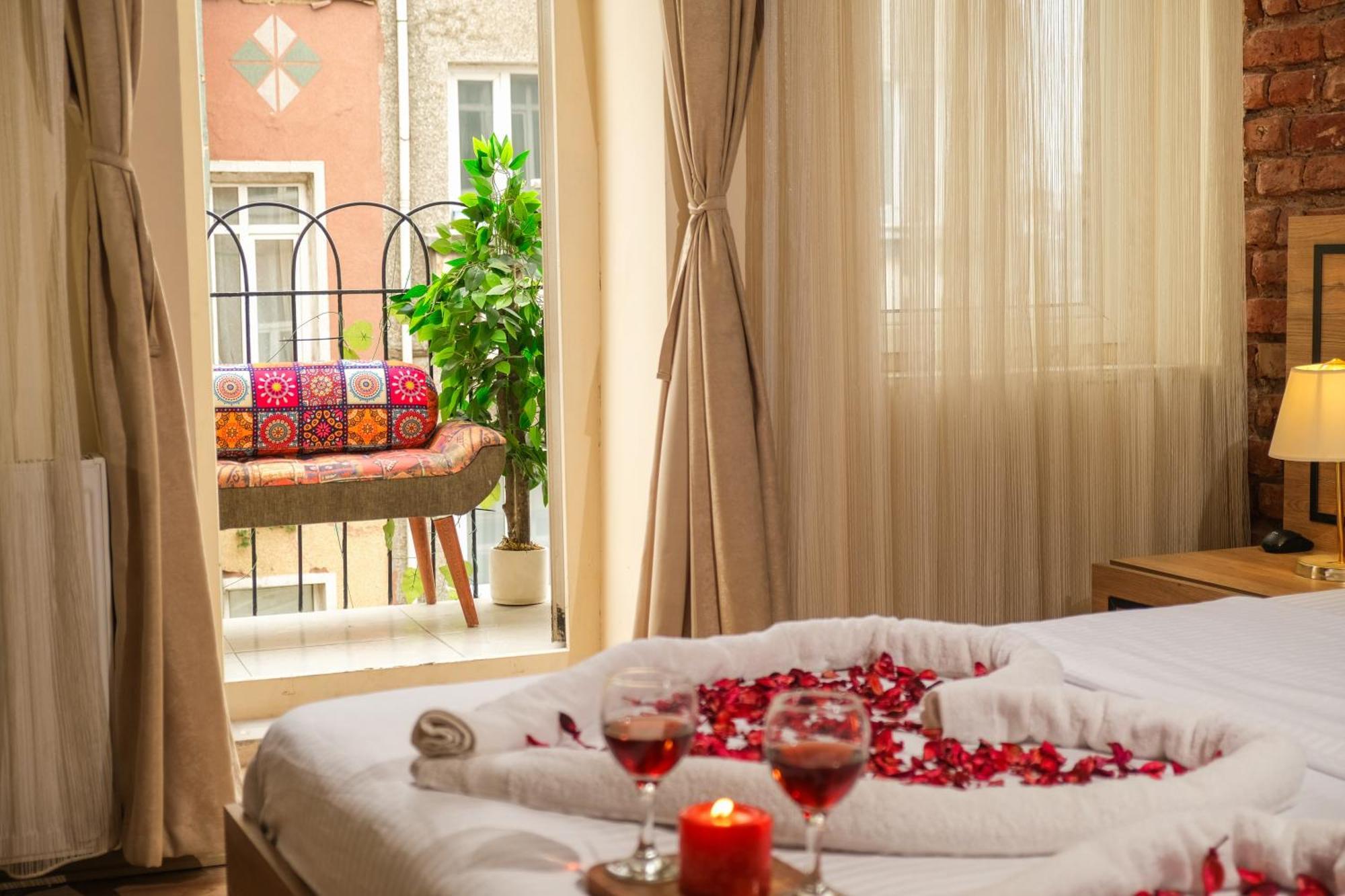 اسطنبول Taksim Nikea Suites 80 المظهر الخارجي الصورة