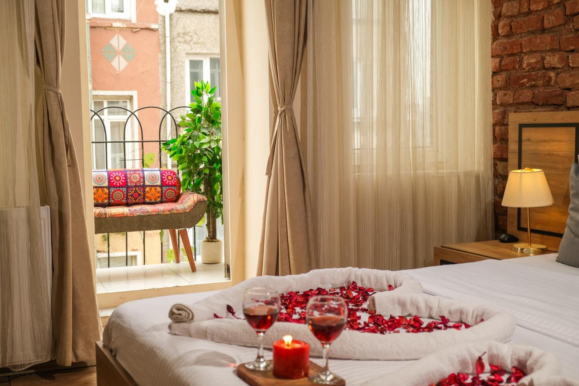 اسطنبول Taksim Nikea Suites 80 المظهر الخارجي الصورة